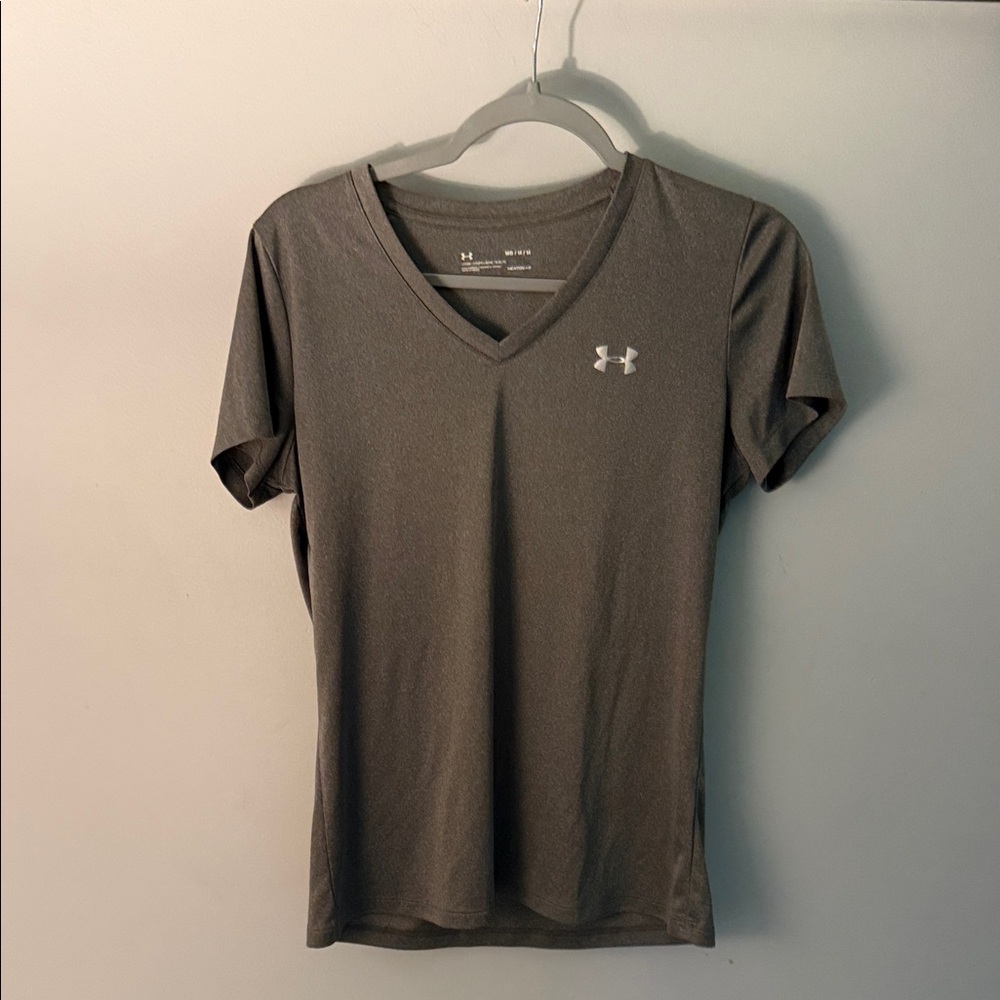 Under Armour Women's Gray V-Neck Short Sleeve Performance Tee